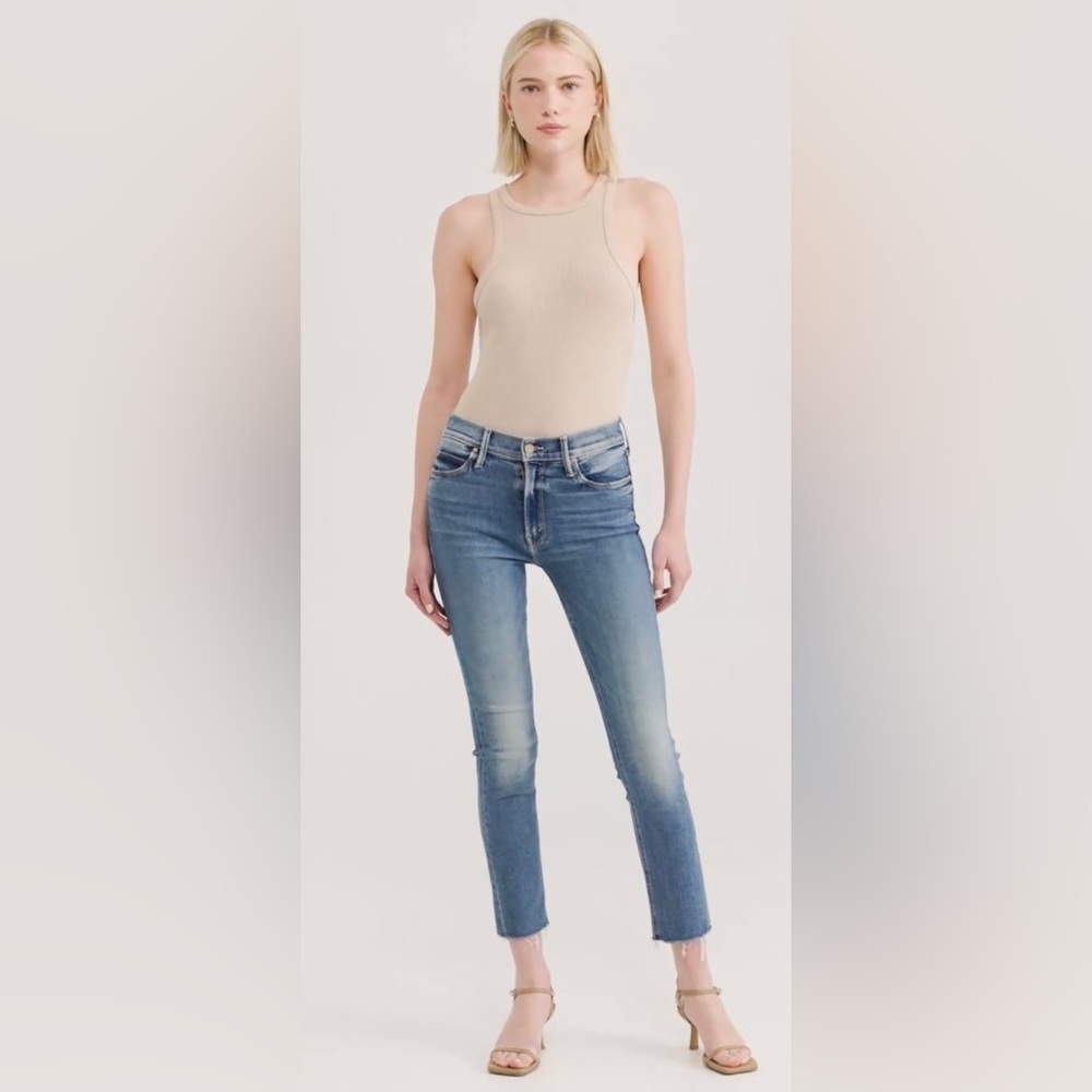 Mother Mid Rise Dazzler Ankle Fray in size 25 NWT